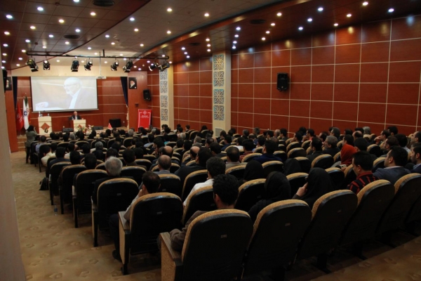 محمود تولائی: دیگر نمی شود با فرایند دیروز کسب و کار امروز را رونق داد.