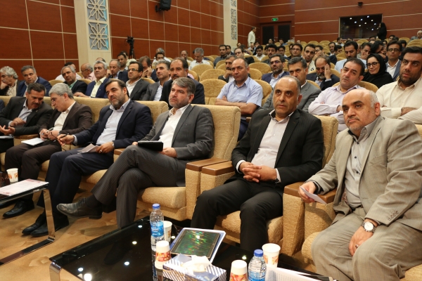 محمود تولائی: تولید کننده «همین امروز»  نیاز به پول دارد  «فردا دیر است»